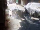اضبط مخالفة.. مياه الصرف الصحى تغرق شارع محمد رضوان فى الخصوص (صور)