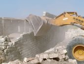 صور.. التصدى لـ8 حالات بناء مخالف فى 4 أحياء بالإسكندرية