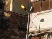 صور.. شكوى من استمرار إضاءة أعمدة الإنارة نهارا فى شارع 100 ببورسعيد