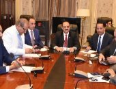 لجنة النقل بالبرلمان توافق على قانون الحكومة لتطوير السكة الحديد 