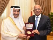 تفاصيل لقاء الدكتور على عبد العال برئيس مجلس الوزراء الكويتى.. صور