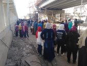 أهالى كفر شكر بالقليوبية يشكون من عدم وجود وسائل مواصلات للقاهرة