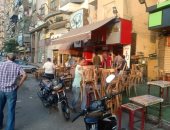 غلق 7 مقاهى خلال حملة لرفع الإشغالات بحى السيدة زينب.. صور