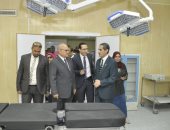 رئيس جامعة قناة السويس يفتتح تطوير مستشفى الجامعة ويوقع تعاون مع الجامعة المصرية