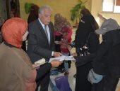 صور.. محافظ جنوب سيناء يستقبل 85 مواطن لحل مشاكلهم