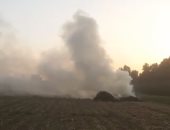 شكوى من شبورة دخان نتيجة حرق البوص فى قرية الحواتكة بمحافظة أسيوط