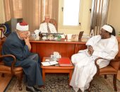 مستشار رئيس بوركينا فاسو للشئون الإسلامية يزور منظمة خريجى الأزهر