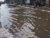 صور.. شوارع الغربية تغرق فى مياه الأمطار وشلل مرورى على طريق المحلة طنطا