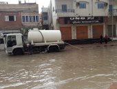 طوارئ بشمال سيناء بسبب الأمطار..والمحافظة تدفع بمعدات لسحب المياه من الشوارع