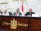 صور.. محافظ سوهاج يوجه رؤساء المدن بالعمل الميدانى ومنع حرق المخلفات الزراعية