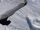 صور جديدة للأقمار الصناعية تكشف عن شقوق ضخمة فى جليد أنتاركتيكا