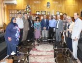 جامعة طنطا يلتقى وفد نيجيرى لبحث التعاون مع أقسام المستشفيات الجامعية