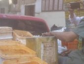 ضبط مصنع حلويات غير مرخص يحتوى 3 طن حلويات مجهولة المصدر بالمراغة