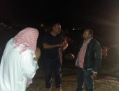 رئيس مدينة مرسى مطروح يتابع ليلا تأمين السدود لمجري السيول بالوديان