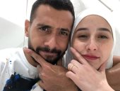 حارس المقاصة أحمد عادل ينشر صورة بصحبة زوجته عبر إنستجرام