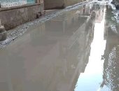 شكوى من غرق قرية دنديط بمياه الصرف الصحى والأمطار بمحافظة الدقهلية