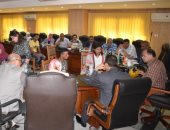 محافظ الفيوم يعقد اللقاء الأسبوعى لخدمة المواطنين