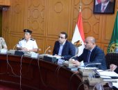 نائب محافظ الإسماعيلية يناقش منظومة التأمين الصحى والتحول الرقمى