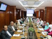 صور.. محافظ السويس: ندوات مكثفة لتحقيق أعلى مستهدف للقضاء على الأمية