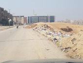 شكوى من تراكم القمامة بجانب طريق بشارع السوق بالحى الثامن مدنية نصر