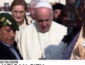 فيديو.. بريطانيا ترد للأرجنتين تمثالا للعذراء بعد 37 عاما على الحرب بينهما