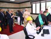 الرئيس السيسي يستمع لشرح مفصل عن مصنع النصر للكيماويات الوسيطة بالجيزة