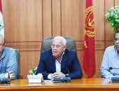 محافظ بورسعيد يشدد على رفع كفاء المعدات والمركبات ومعدات جديدة للارتقاء بمستوى الخدمات