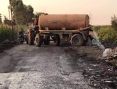 قارئ يشكو قيام سيارات بإلقاء مياه الصرف الصحى بترعة كفر الأكرم بالمنوفية