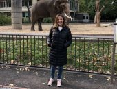 مع الفيل والزرافة.. دنيا سمير غانم تستمتع بأوقاتها فى برلين