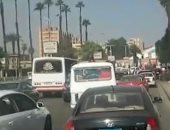 فيديو.. تكدس مرورى بمحيط جامعة القاهرة بسبب زيادة الأحمال