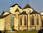 لصوص يسرقون كاتدرائية فرنسية ضمن مواقع التراث العالمى.. اعرف التفاصيل