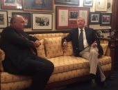 وزير الخارجية يستعرض مع سيناتور أمريكى الجهود المصرية حول سد النهضة