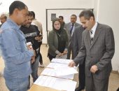 صور.. رئيس جامعة القناة يتفقد بداية المرحلة الأولى للانتخابات الطلابية
