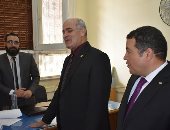 صور.. رئيس جامعة الفيوم يتفقد سير الانتخابات الطلابية بعدد من الكليات