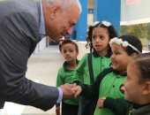 صور.. محافظ السويس يتفقد معهدى الريان وذو النورين الابتدائى النموذجى الأزهرى