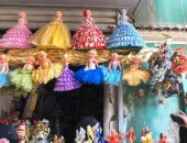 اجواء احتفالية تسيطر على محلات بيع الحلوى بمناسبة المولد النبوي الشريف 