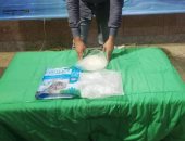 جمارك قرية البضائع بمطار القاهرة تضبط محاولة تهريب كمية من مخدر الآيس 