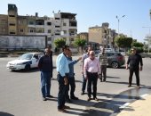 صور.. محافظ بورسعيد يقرر إزالة الإشغالات وفتح الشوارع المغلقة بالمناخ والزهور 