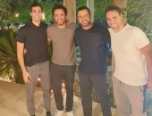 رامي عاشور ينشر صورة مع على فرج وكريم درويش ومصطفى حسنى