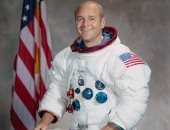 تعرف على رائد الفضاء الأمريكى "رونالد إفانز"