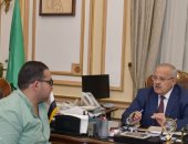 رئيس جامعة القاهرة فى حوار خاص: إعفاء 5 آلاف طالب من المصروفات وإلغاء "شهادة الفقر".. وتكلفة تقليل قوائم الانتظار بـ"قصر العينى" بلغت 5 مليارات جنيه.. ومكأفاة 150 ألف جنيه للباحثين لنشر أبحاثهم دوليا