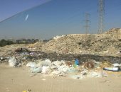 مقلب للقمامة فى شارع مجمع المدارس فى المعادى.. والأهالى يشتكون