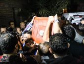 كاميرا سوبر كورة.. شاهد حزن وتأثر جنش أثناء توديع جثمان علاء علي