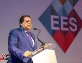 رجال الأعمال يستعرضون رؤى المستقبل بقمة مصر الاقتصادية