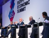 انطلاق الجلسة الرابعة من قمة مصر الاقتصادية بعنوان تحفيز الاستثمار المحلى