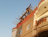 صور.. حملة مكبرة لإيقاف أعمال البناء المخالف بـ3 عقارات شرق الإسكندرية