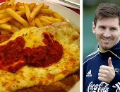 نجوم أوروبا مع أشهر الأكلات.. ميسى يعشق النابوليتان وبنزيما كسكسى