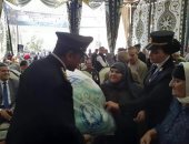 توزيع حلوى المولد وبطاطين على المواطنين فى احتفاليه لمديرية أمن الغربية 