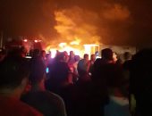 انتداب المعمل الجنائى لمعاينة حريق داخل بنزينة فى مدينة بدر