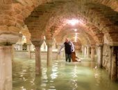مياه الفيضانات تغرق كاتدرائية سان مارك بمدينة البندقية فى إيطاليا